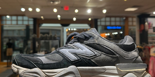 New Balance 9060 Black Castlerock Grey Pre Owned No Box