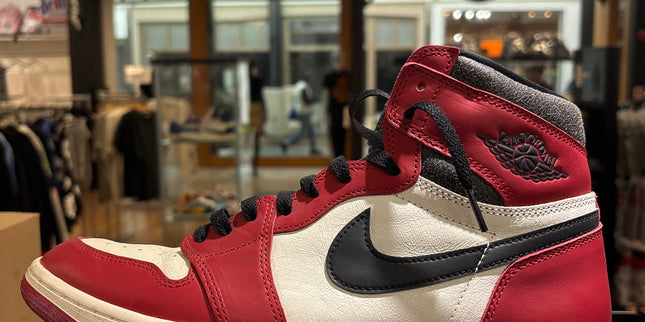 Jordan 1 High Chicago Lost and Found Pre Owned