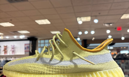 Adidas Yeezy 350 v2 Marsh Pre Owned