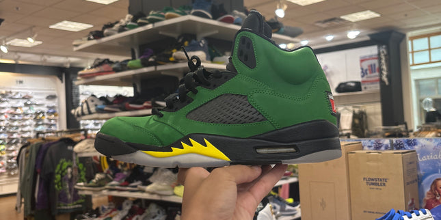 Jordan 5 Retro SE Oregon pre owned