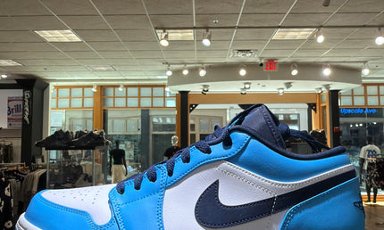 Jordan 1 low UNC Pre Owned