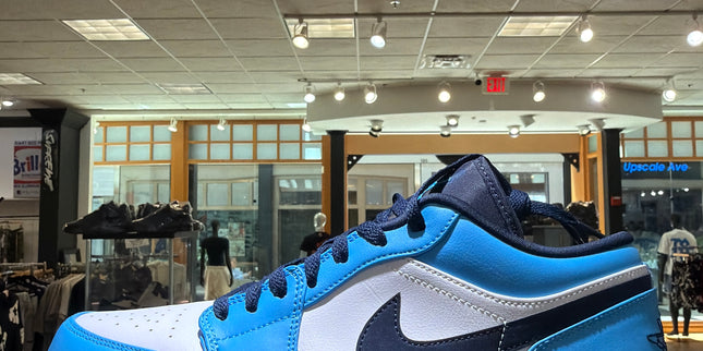 Jordan 1 low UNC Pre Owned