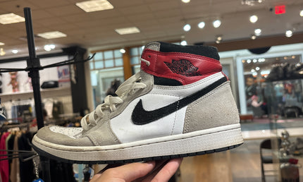 Jordan 1 Retro High pre owned