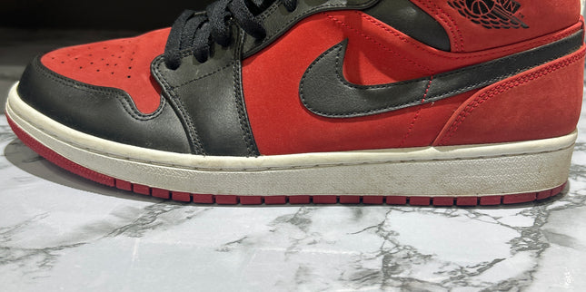 Jordan 1 Mid Banned Pre-Owned