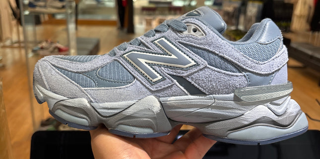 New Balance 9060 Indigo Pre-owned