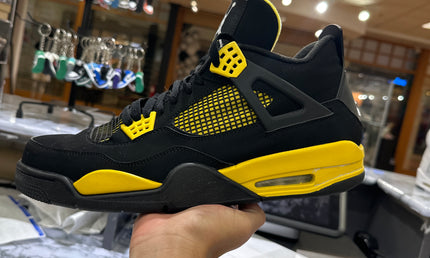 Used Jordan 4 Thunder