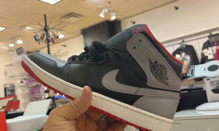 Jordan 1 Mid Bred Shadow Pre Owned No Box