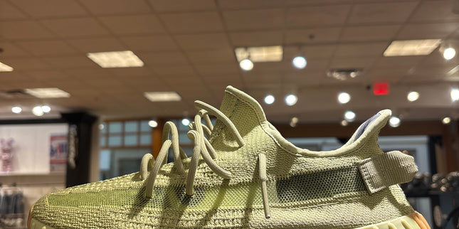Adidas Yeezy 350 v2 Sulfur Pre Owned