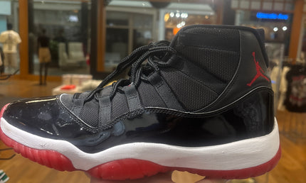 Jordan 11 Bred Pre-Owned