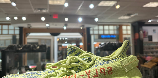 Adidas Yeezy 350 v2 Frozen Yellow Pre Owned