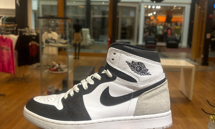 Jordan 1 High Bleached Coral Pre-Owned (NO BOX)