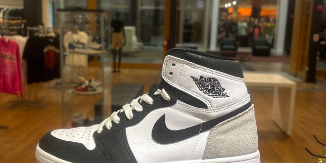 Jordan 1 High Bleached Coral Pre-Owned (NO BOX)