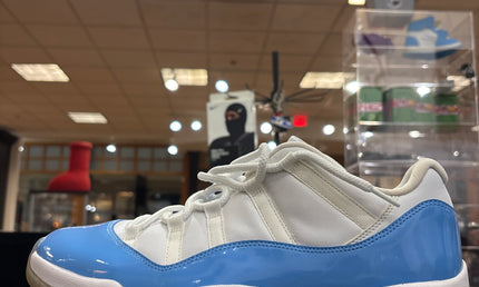 Jordan 11 Low University Blue 2017 Pre-Owned