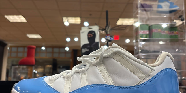 Jordan 11 Low University Blue 2017 Pre-Owned