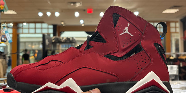 Jordan True Flight Gym Red Pre-Owned No Box