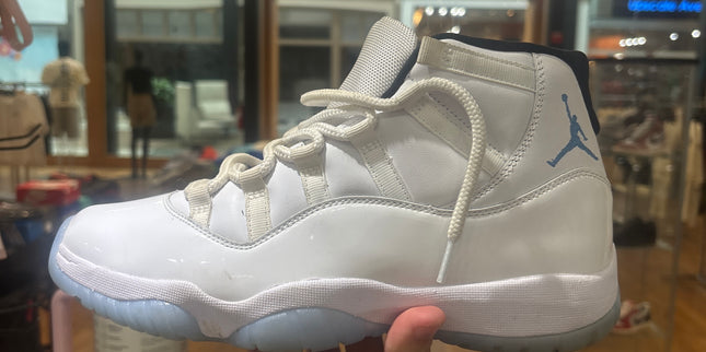 Jordan 11 Legend Blue Pre-Owned