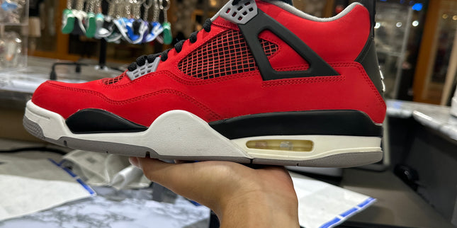 Used Jordan 4 Toro Bravo
