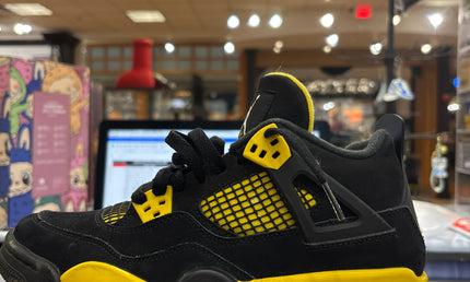 Jordan 4 Thunder GS Pre-Owned No Box