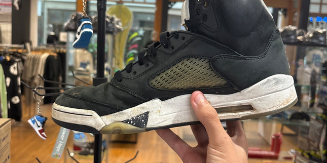 Jordan 5 RetroMoonlight pre owned