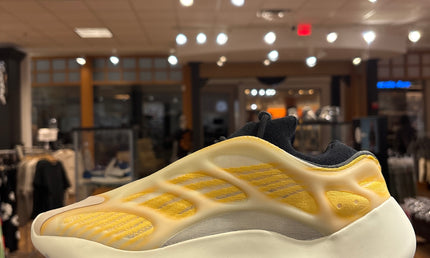 Adidas Yeezy 700 Mono Safflower Pre Owned