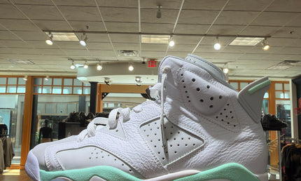 Jordan 6 W Mint Foams Pre Owned No Box