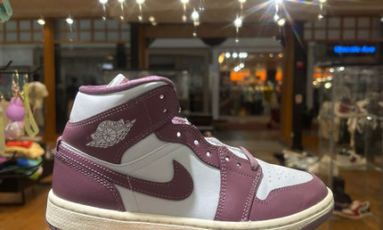 Jordan 1 Mid Sky J Muave Pre-Owned