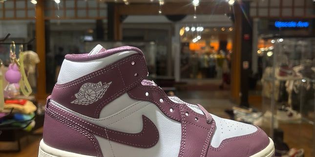 Jordan 1 Mid Sky J Muave Pre-Owned