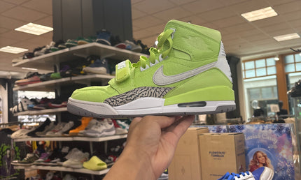 Jordan Legacy 312 Ghost Green pre owned
