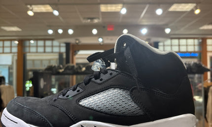 Jordan 5 Moonlight (2021) Pre Owned