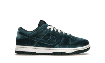 Nike Dunk Low Velvet Teal W