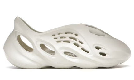 Yeezy Foam Runner Sand