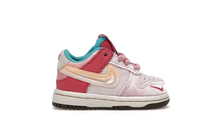 Nike Dunk Low Free Lunch TD