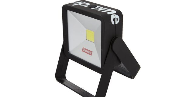 Supreme Magnetic Kickstand Light