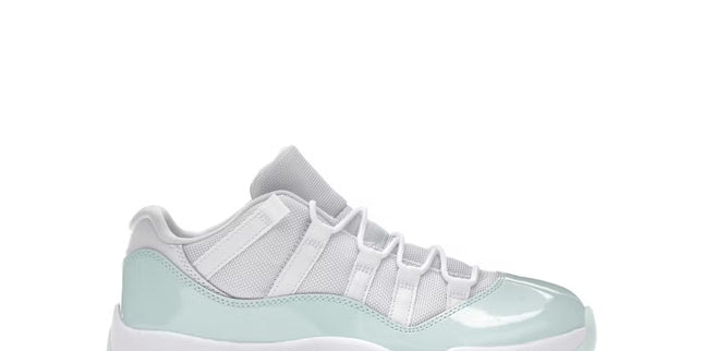 Jordan 11 Low Igloo